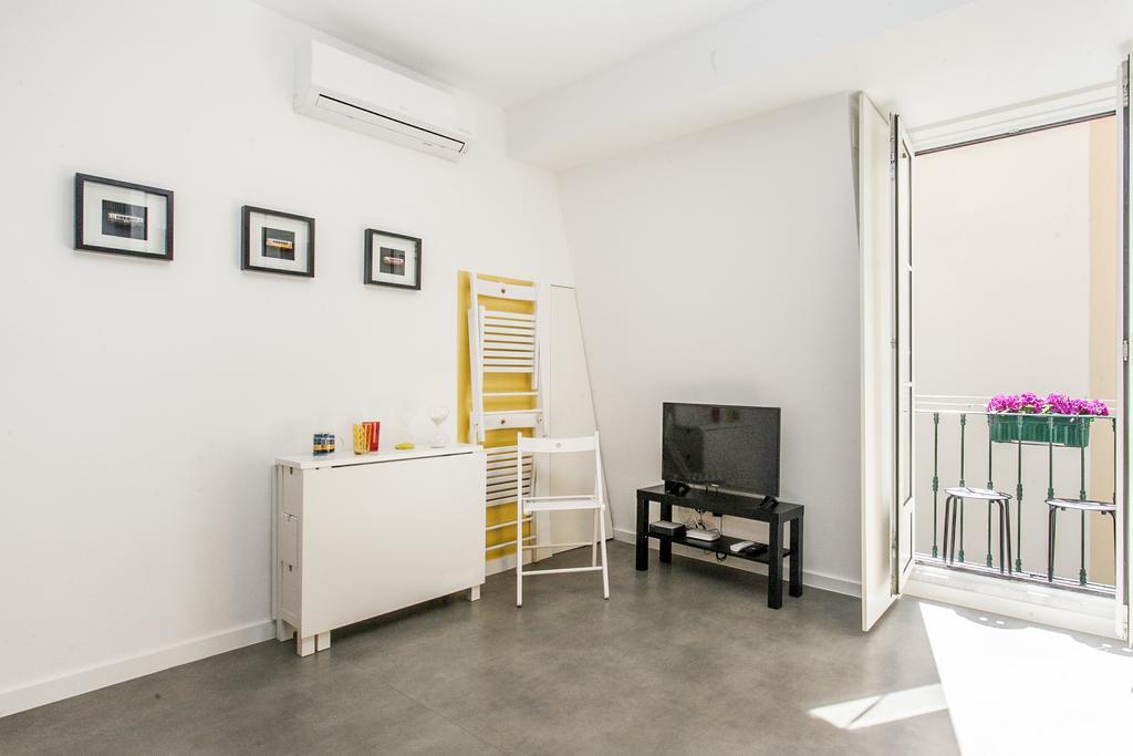 The Love Tram Apartment Лиссабон Экстерьер фото